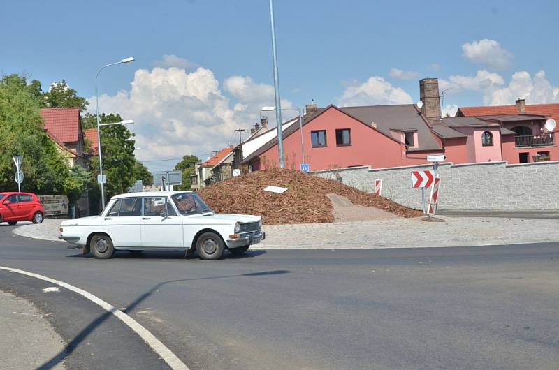 Kruhový objezd na Karlově - 23.7.2014