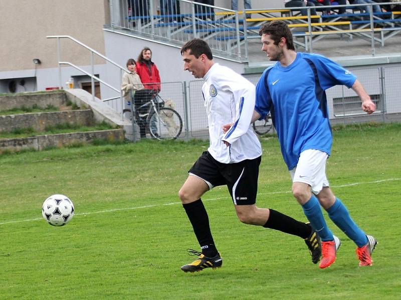 18. kolo IV. třídy, sk. B: Zruč n. S. B - Červené Janovice 2:0, 20. dubna 2013.