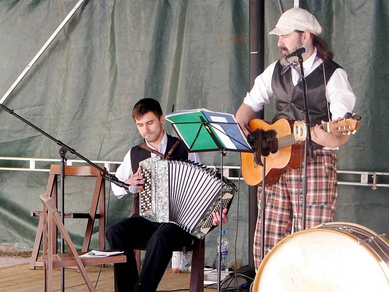 Zruč nad Sázavou 7. červen 2014: Průvod a položení věnců u příležitosti 100. výročí vypuknutí I. světové války