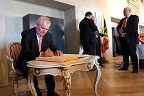 V Kutné Hoře se zastavil Miloš Zeman v rámci prezidentské návštěvy Středočeského kraje 16. října 2013.
