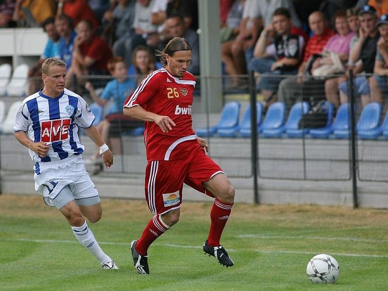 Z utkání II. ligy Čáslav - Dukla Praha 2:1