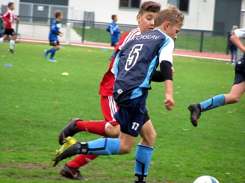 Česká fotbalová liga mladších žáků U13: FK Čáslav - FK Viktoria Žižkov 2:9 (1:2, 0:3, 1:4).