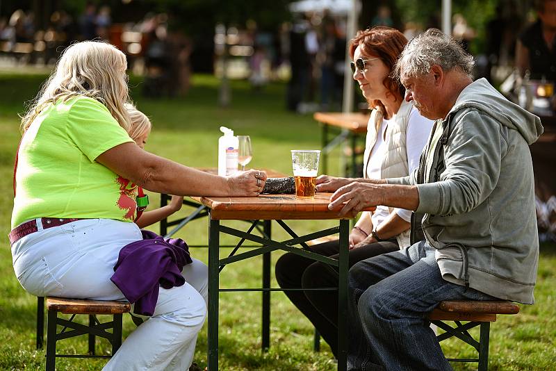 Park pod Vlašským dvorem se dočkal slavnostního otevření.