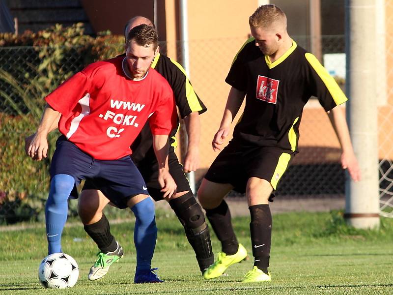 Fotbalová III. třída: TJ Sokol Červené Janovice - FK Záboří nad Labem 2:4 (1:1).