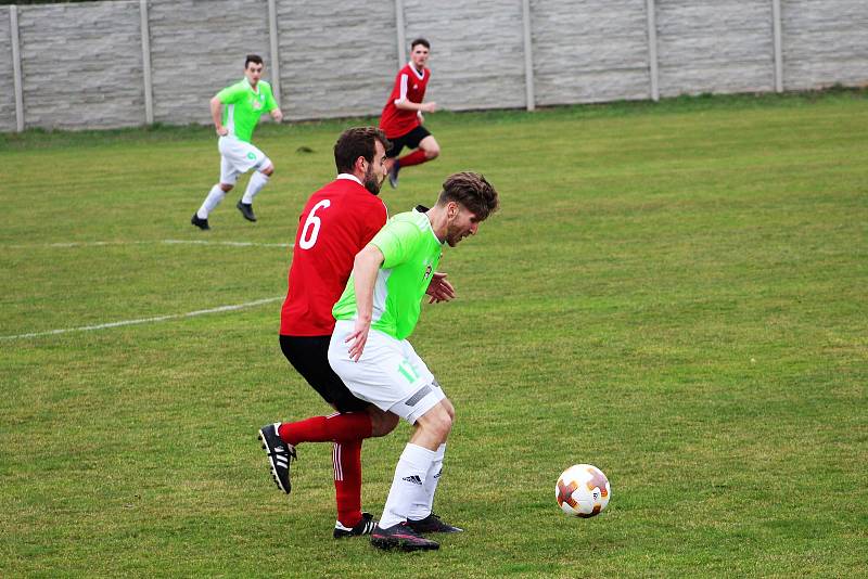 Fotbalisté Hlízova si v prvním domácím utkání jarní části sezony s chutí zastříleli a Tuchoraz porazili 5:0.