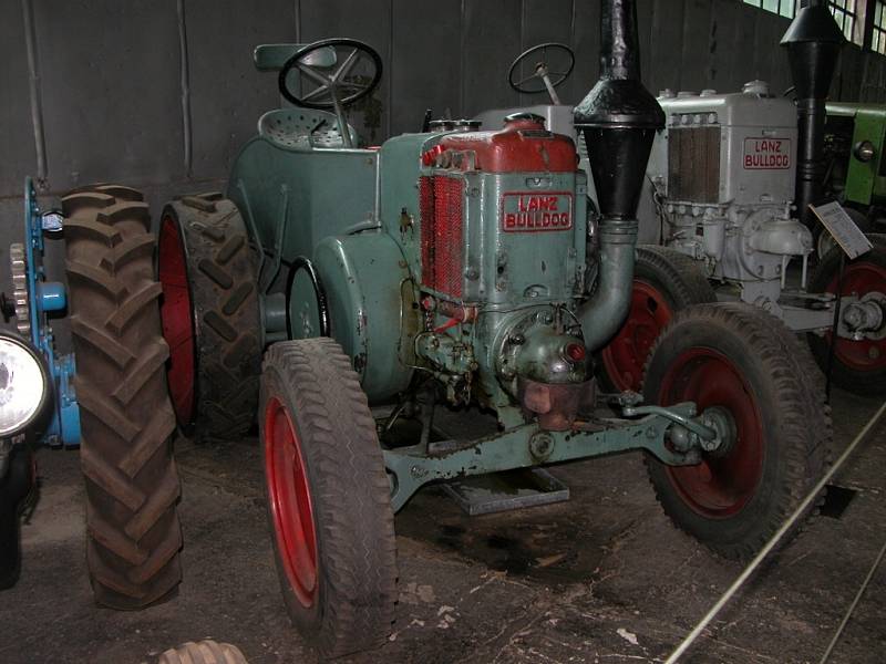Přehlídka Pradědečkův traktor v Muzeu zemědělské techniky v Čáslavi.