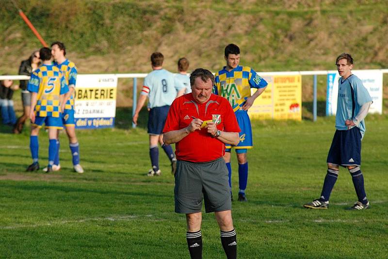 18. kolo okresního přeboru: Kaňk - Sedlec, 24. dubna 2010.