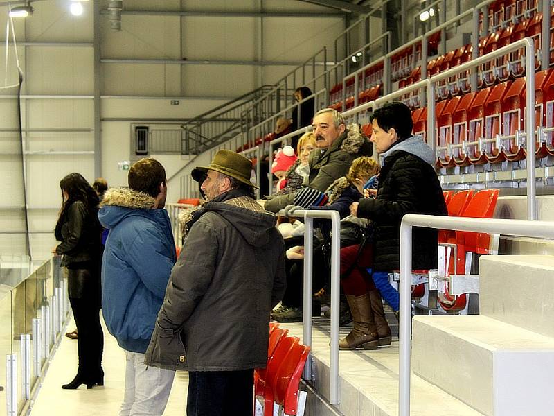 Zimní stadion v Čáslavi byl slavnostně otevřen poslední adventní neděli