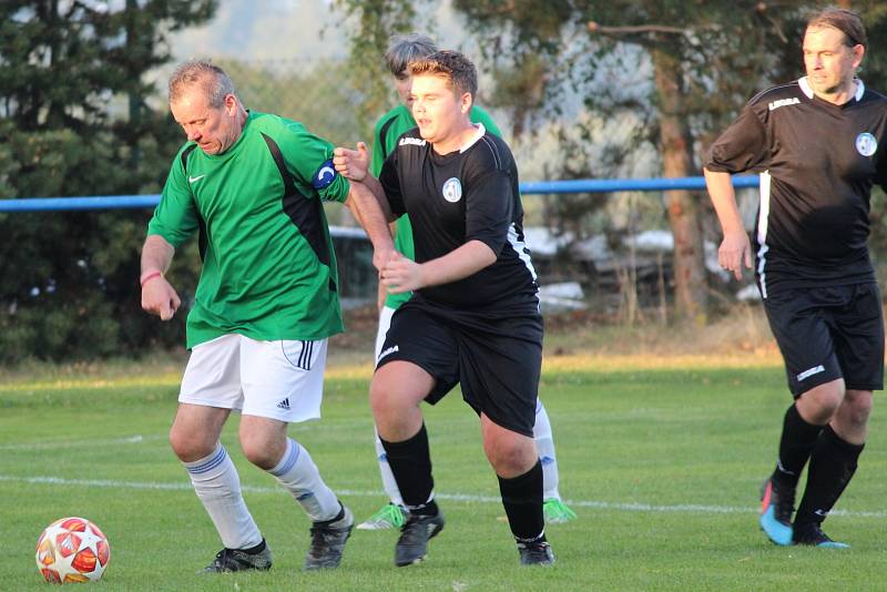 Fotbalová IV. třída, skupina B: SK Zbraslavice B - TJ Sokol Kaňk B 1:3 (1:0).