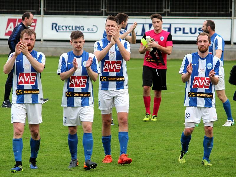 Fotbalová divize C: FK Čáslav - FK Letohrad 2:1 (1:1).