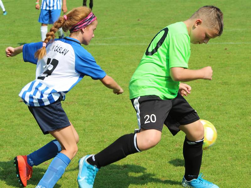 Fotbalový přípravný zápas mladších žáků U13: FK Čáslav - FK Admira Praha 13:2 (4:1, 3:1, 6:0).