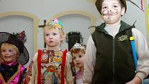 Dětský karneval se konal v neděli odpoledne v netradičních prostorách refektáři Voršilského kláštera.