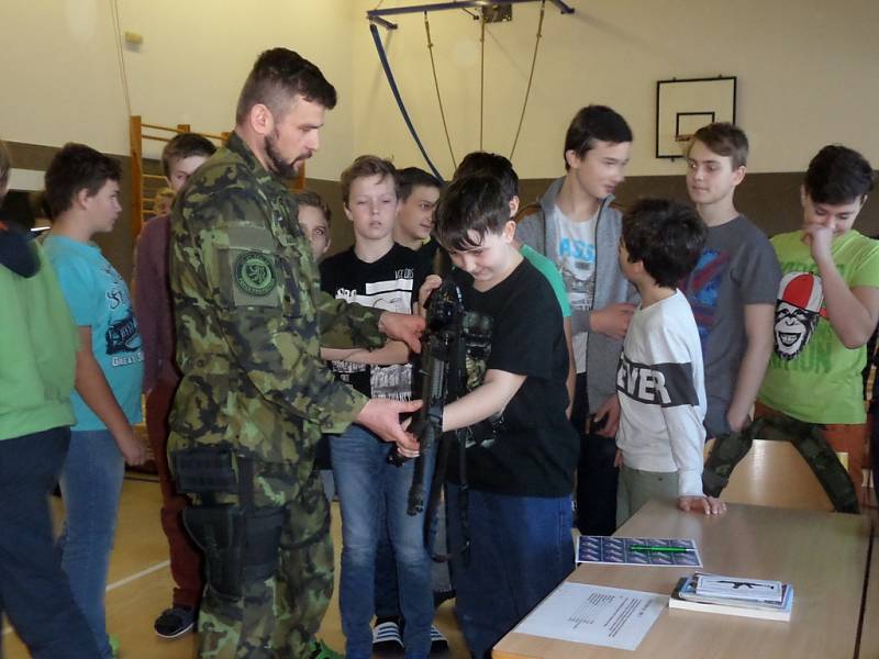 Ministerstvo obrany ČR na Základní škole Čáslav, Sadová