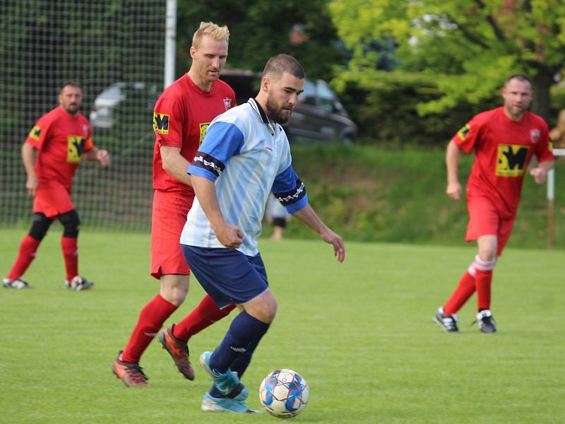 Letní liga Pivovaru Kutná Hora: TJ Viktoria Sedlec - TJ Sokol Červené Janovice 3:4 (0:2).