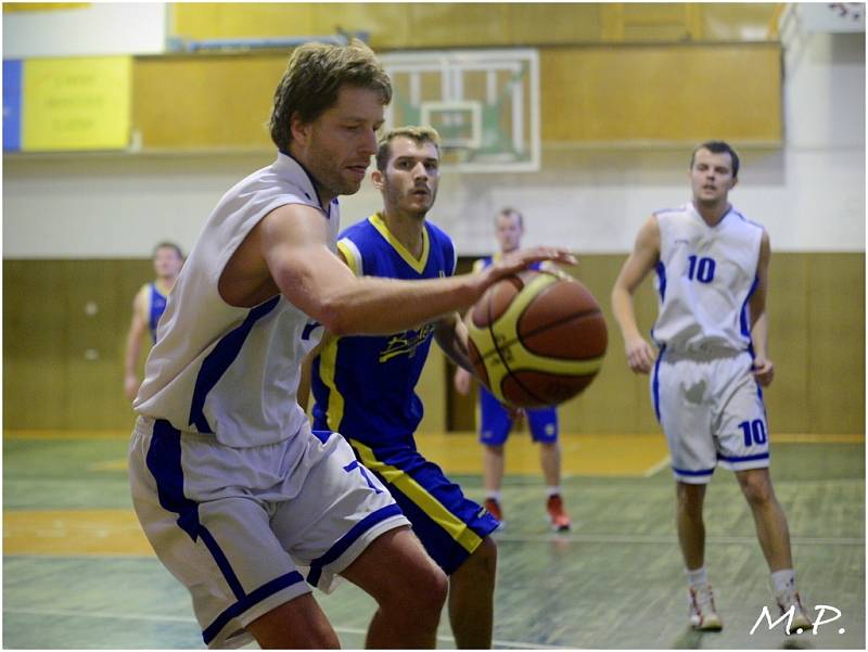 Basketbalisté Kutné Hory prohráli s Mladou Boleslaví B, 17. listopadu 2013.