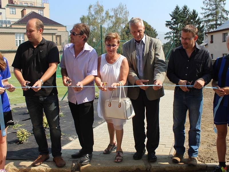 Slavnostní otevření nového hřiště u Základní školy Kutná Hora, Kamenná stezka 40