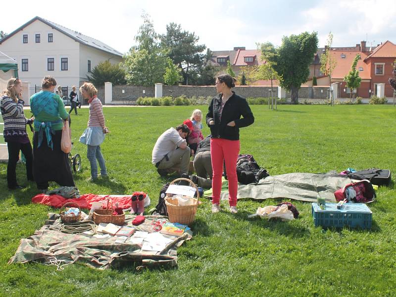 Sousedský jarmark 2016 v zahradách Galerie Středočeského kraje GASK