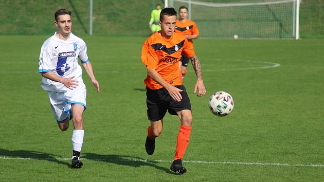 Z fotbalového utkání okresního přeboru Kutná Hora B - Paběnice (7:0)