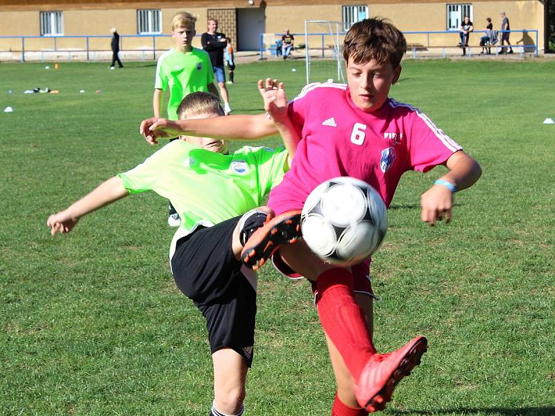 Fotbalový mistrovský turnaj starších přípravek v Suchdole: FK Čáslav D - TJ Slavoj Vrdy 4:3.