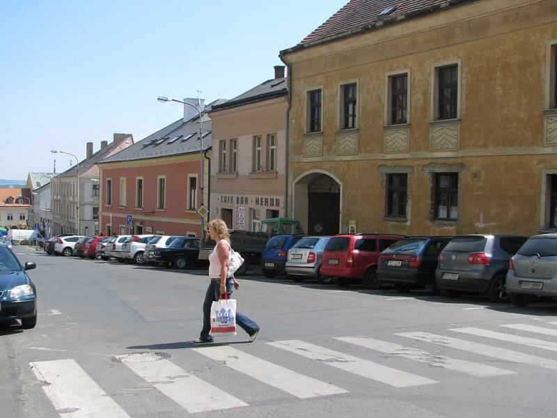 Obsazení parkovacích míst v horní části Václavského náměstí.