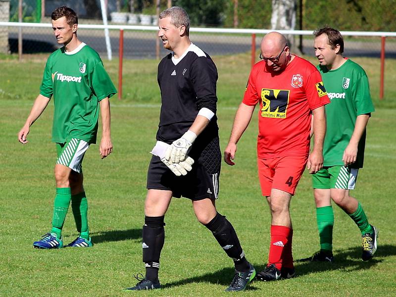 Fotbalová III. třída: TJ Sokol Červené Janovice - FC Bílé Podolí B 2:3 (1:1).