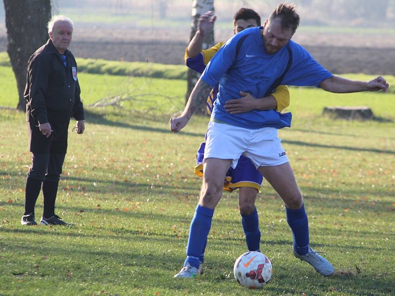 Fotbalová III. třída: TJ Sokol Horušice - TJ Sokol Červené Janovice 0:5 (0:2).