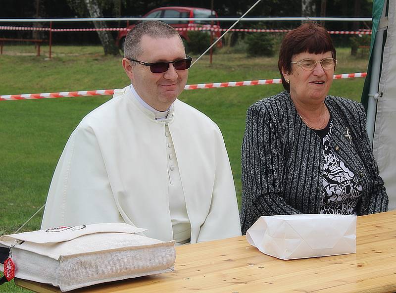 Tradiční dožínky prožili v Červených Janovicích.