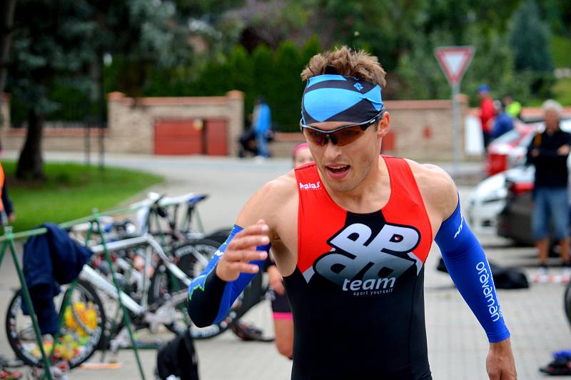 Čáslavský duatlon zdolalo šedesát pět sportovců.