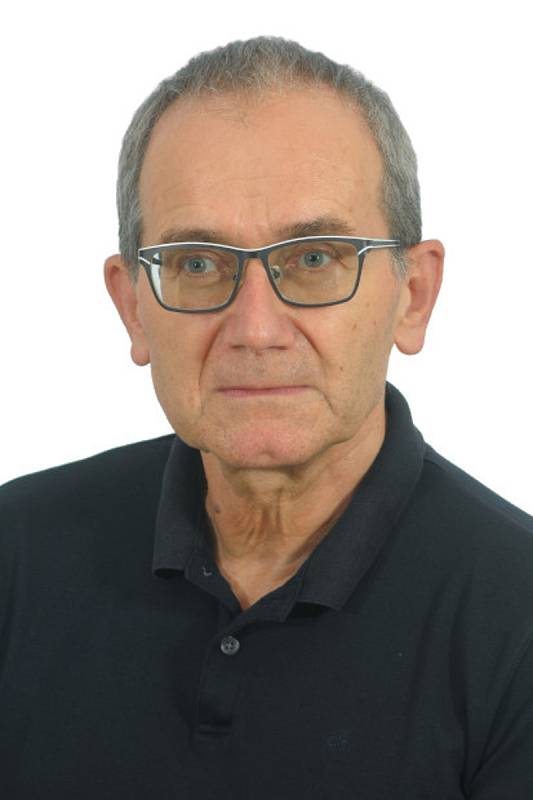 Jan Havlovic, zubní lékař, 64 let.