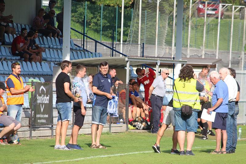 Fotbalová divize, skupina C: FK Čáslav - TJ Dvůr Králové nad Labem 3:0 (1:0).