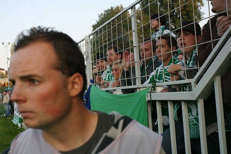 Z utkání II. ligy Čáslav - Bohemians 1905 1:1, sobota 27. září 2008