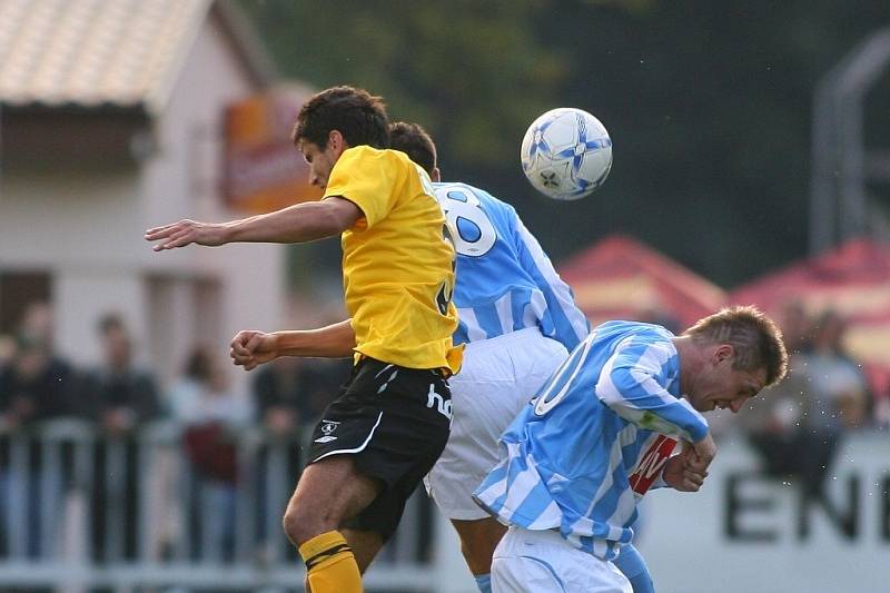 Z utkání II. ligy Čáslav - Bohemians 1905 1:1, sobota 27. září 2008