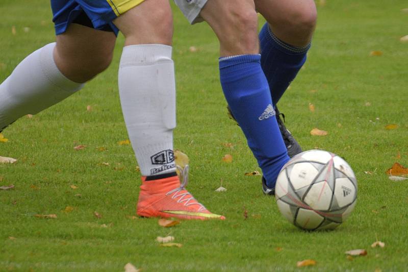 Utkání 7. kola okresního fotbalového přeboru: Zbraslavice - Sázava B 2:3.