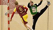 Extraligová házená v Kutné Hoře: Dukla Praha - Brno 34:21 (16:10). Za Duklu nastoupil kutnohorský odchovanec Ondřej Šimůnek, který si připsal tři branky.