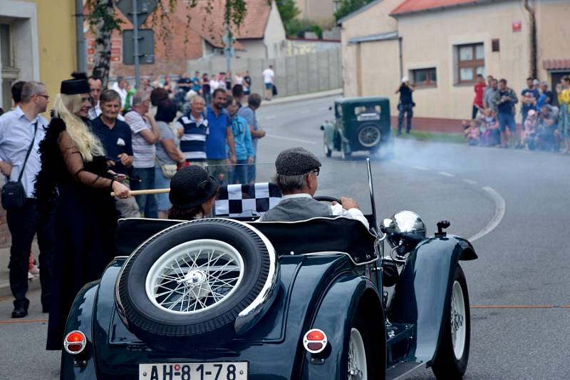 Jedenáctý ročník Veteran Rallye se konal o víkendu 17. a 18. srpna v Kutné Hoře.