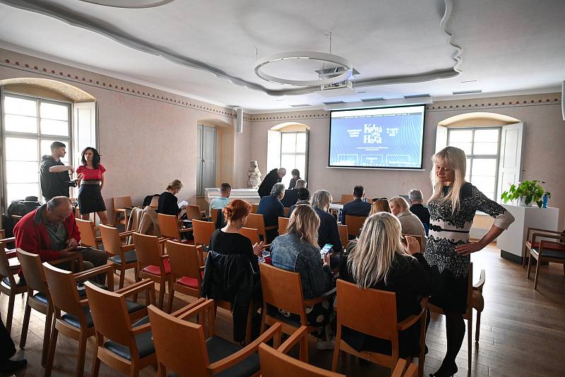 Z tiskové konference k Mezinárodnímu hudebnímu festivalu Kutná Hora 2022.