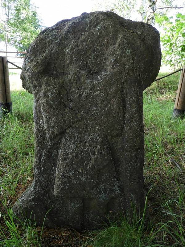 Záhadný kámen v Mrchojedech.