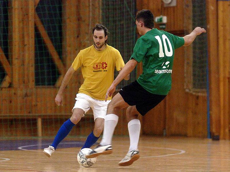 13. hrací den Club Deportivo futsalové ligy, 9.února 2012.