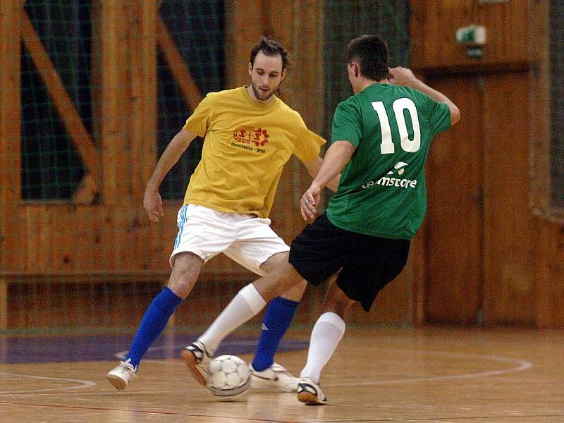 13. hrací den Club Deportivo futsalové ligy, 9.února 2012.