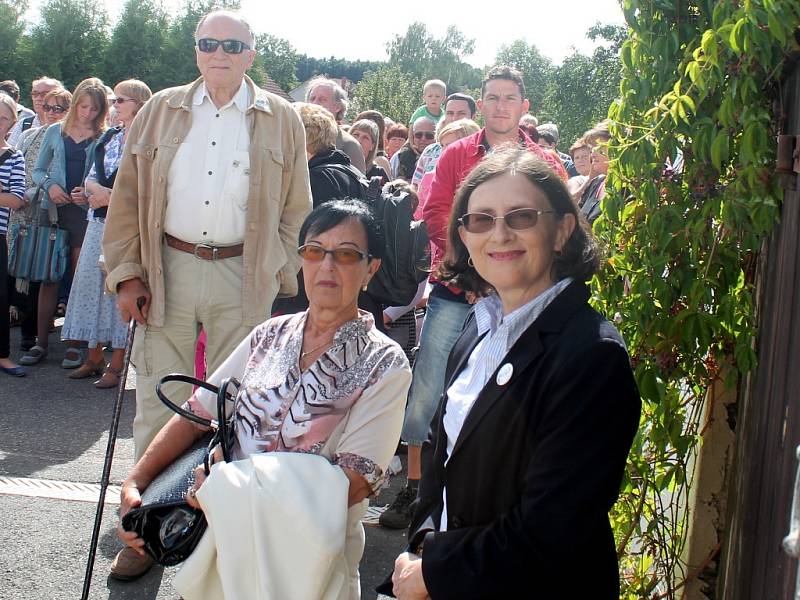 Oslavy 200. výročí narození Jana Pernera v Bratčicích