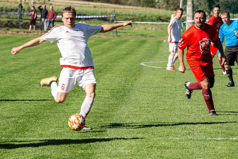Fotbalová III. třída: TJ Star Tupadly B - TJ Sokol Červené Janovice 1:3 (0:1).