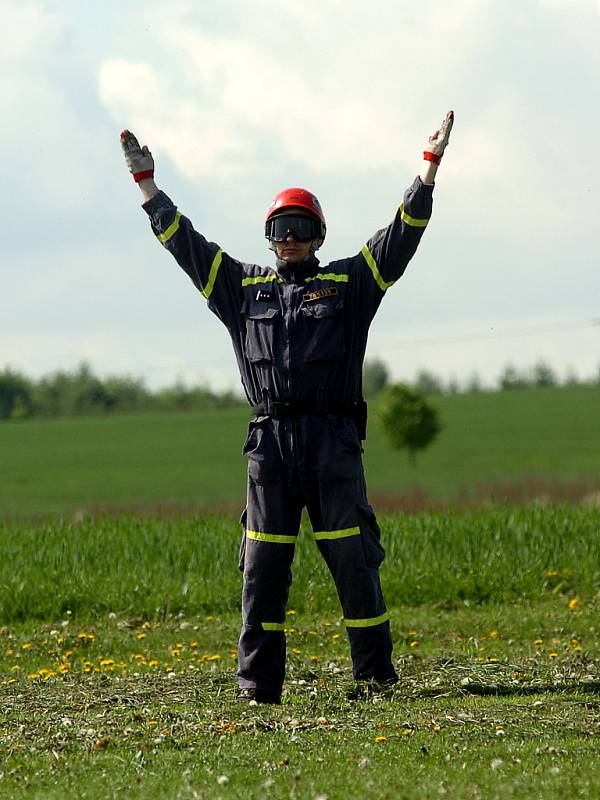 Hasičské cvičení Zbraslavice. 10.5. 2012