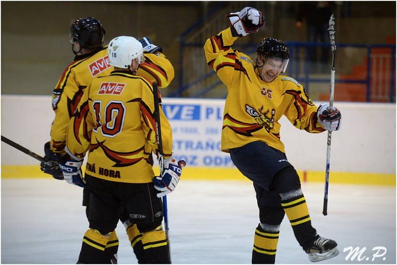 Krajská soutěž: Sršni Kutná Hora - HC Žabonosy 4:1, 16. února 2014.