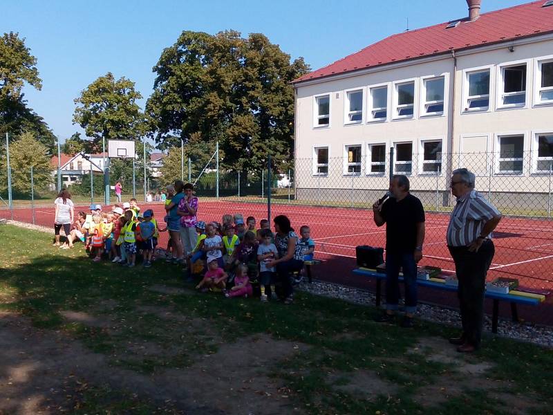 Chodníkové malování ve Vrdech