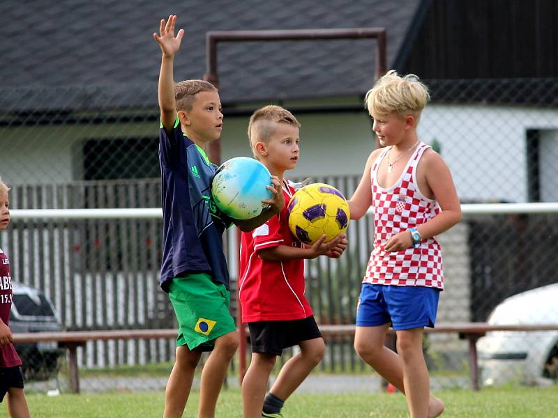 Z 22. ročníku Pukma Cupu, turnaje v malé kopané v Červených Janovicích.