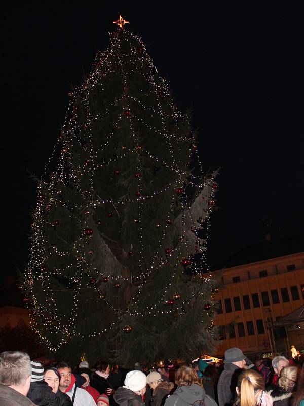 Rozsvícení vánočního stromu v Kutné Hoře 4. prosince 2013