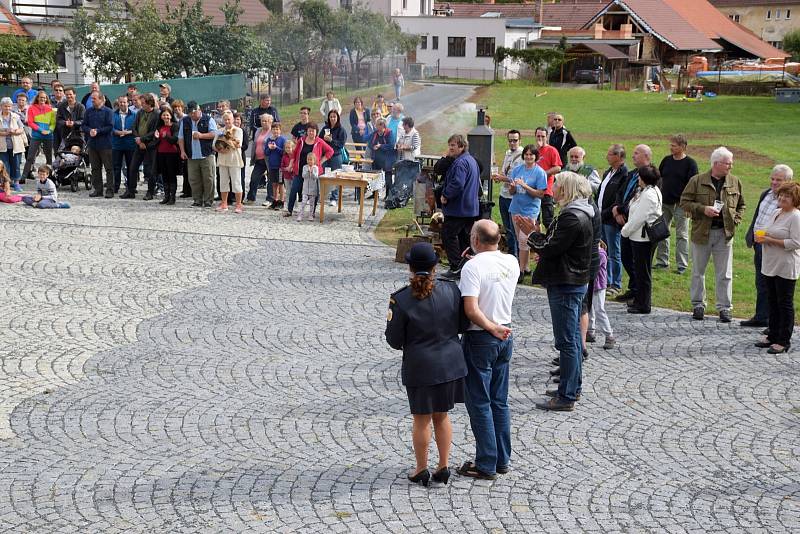 Dobrovolní hasiči mají zrekonstruovanou hasičskou zbrojnici.