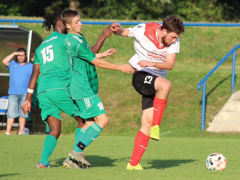 Fotbalová IV. třída, skupina B: TJ Sokol Družba Suchdol B - SK Zbraslavice B 11:0 (7:0).