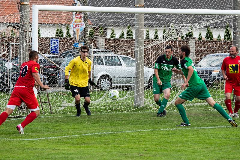 Fotbalová III. třída: TJ Sokol Červené Janovice - FK Miskovice 5:1 (2:0).