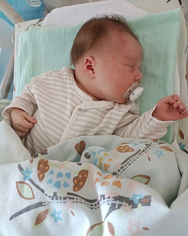 Anežka Stárková se narodila 23. června 2022 ve 12.46 hodin v čáslavské porodnici. Po narození vážila 4010 gramů a měřila 51 centimetrů . Doma ve Vrdech jí přivítali maminka Karolína, tatínek Jan a tříletá sestřička Karolínka.